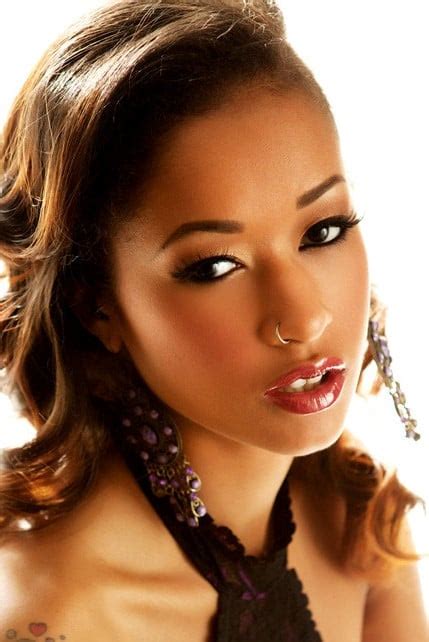 skin diamond hot